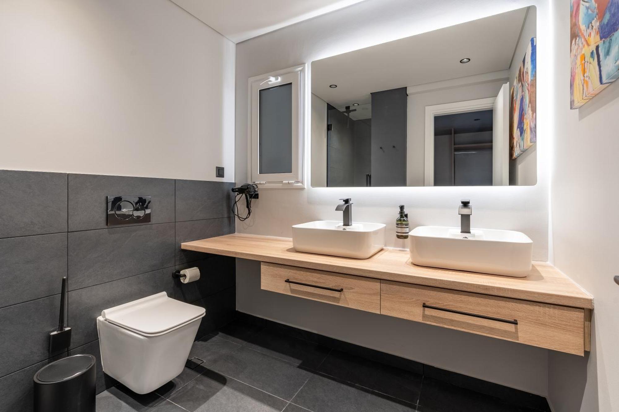 Athena Blue Lux Apartments 2Br 2Ba With City Skyline View, Near Kolonaki Athens Exterior photo
